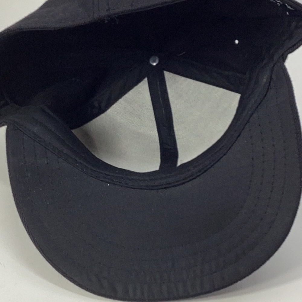 DC Comics Black & White Superman Baseball Cap - Picture 6 of 7